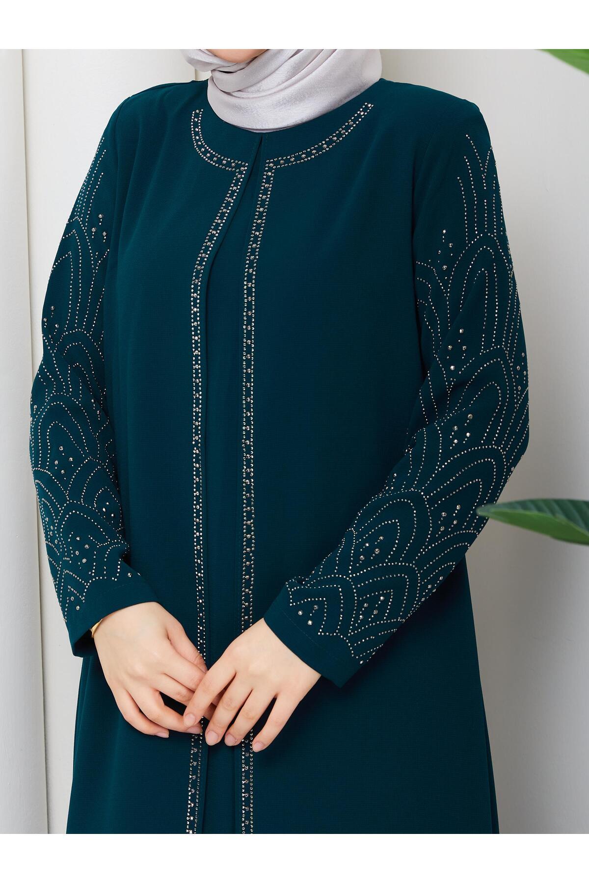 Kolları Taşlı Büyük Beden Anne Elbisesi