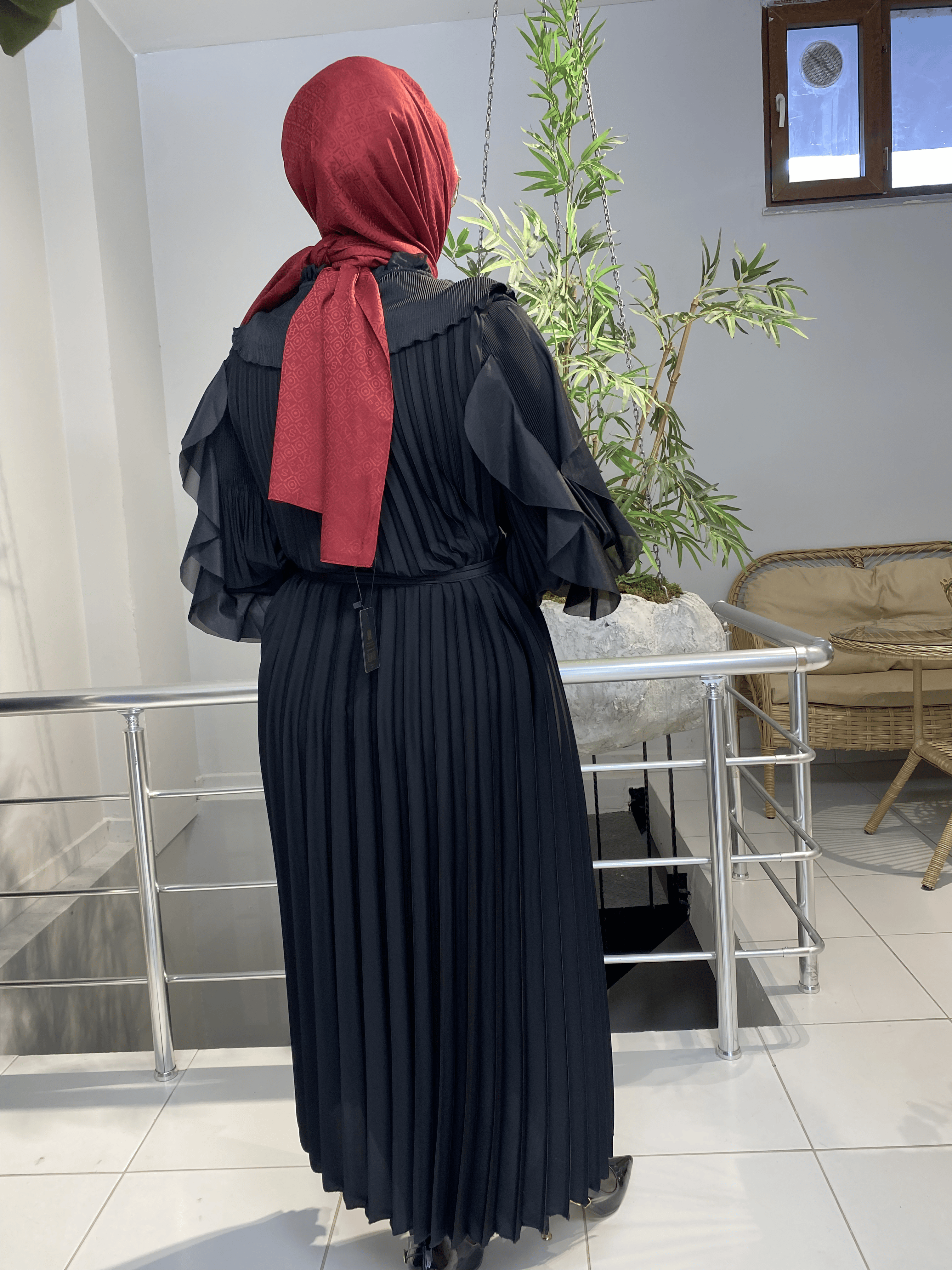 İtal Piliseli Siyah Elbise